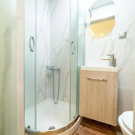 Apartmán Luxury With King-sized Bed *